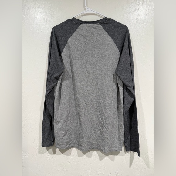 Vince Gray Raglan 100% Cotton Sleeve Shirt size M - Picture 3 of 6